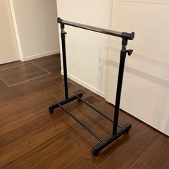 ハンガーラックの画像