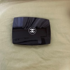 CHANEL メイクパレット