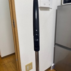 ひるおび テレビで紹介】 掃除機 スティッククリーナー サイクロン 自立式 コード式 3WAY パワフル吸引 ダブルフィルター 簡単操作 紙パック不要 水洗いOK スティック 充電不要 収納 JC10SM01 ホワイト ブラック レビューCP1000の画像