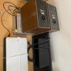 コンポ、テレビ、パソコン２台