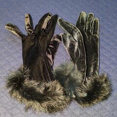 ベロア？ファー手袋