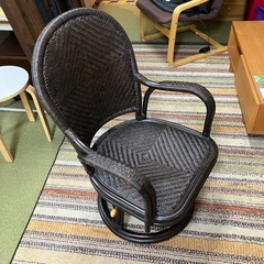 北海道　帯広　風間　kazama 回転椅子　回転チェア　ラタン　藤原　布張り　モノココ　モノココ帯広店の画像