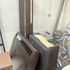 【無料】セミダブル ベッドフレームのみ 傷や膨らみあり