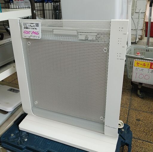 品質保証☆配達有り！4000円(税別）エレクトロラックス パネルヒーター 8畳 ホワイト 1200W