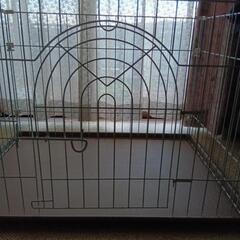 お話し中　ペットサークルの画像