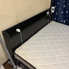 【一時受付中止】ダブルベッド