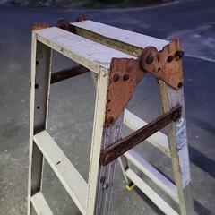 最終値下げ！アルミ製 脚立 1.2mの画像