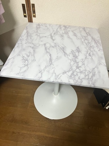 ダイニングテーブル