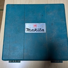 マキタ　電池ドライバードリルの画像