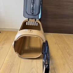 ペットキャリーの画像
