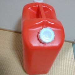 灯油用ポリタンクの画像