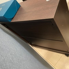 キャスター付き収納棚の画像