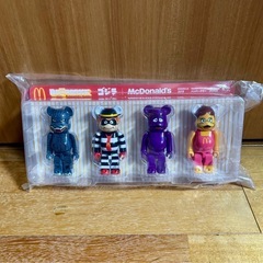 マクドナルド ゴジラ ベアブリック
