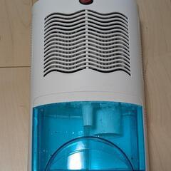 除湿機 2L コンパクト 動作確認済みの画像