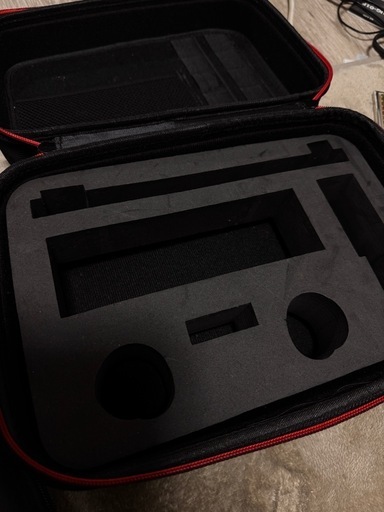 ニンテンドースイッチ　持ち運びケース2つセット