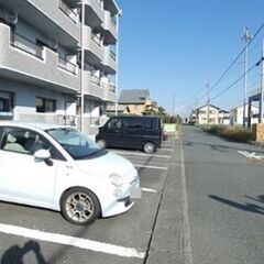 6750万 9.41% 築27年 RC 1DK等12戸 駐車場1...