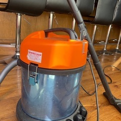 業務用乾湿掃除機の画像
