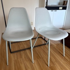 lowyaダイニングチェアセットの画像