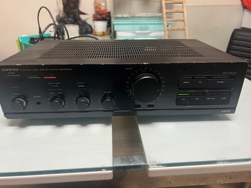 ONKYO A-812EX プリメインアンプ。