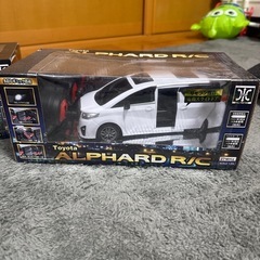 アルファード30ラジコンの画像
