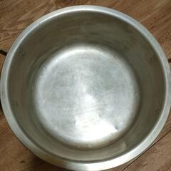 【軽い】大きなアルミ鍋26cmの画像