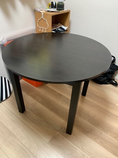 IKEA ダイニングテーブル (マンチェンスター) 横浜のテーブル《ダイニングテーブル》の中古あげます・譲ります｜ジモティーで不用品の処分