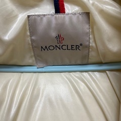 値引き可能　
モンクレール　ダウンジャケット　珍しいの画像