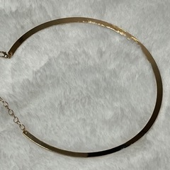 新品未使用 ノンブランド 金色のチョーカーの画像