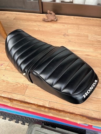 CB400SF NC42 シート