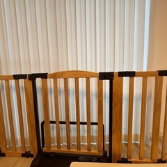 美品⭐︎日本育児　ベビーゲート　おくだけドアーズ