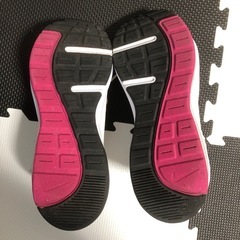 NIKE AIR MAX AP ウィメンズ　25.0の画像