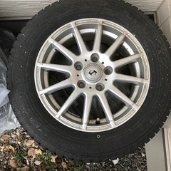 ノア　スタッドレスタイヤの画像