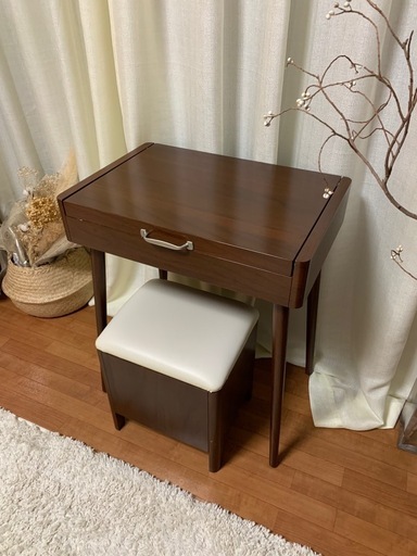 ドレッサー椅子セット (たい) 本城のドレッサーの中古あげます・譲ります｜ジモティーで不用品の処分