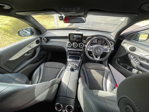 メルセデス　GLC220d Sports 2017製