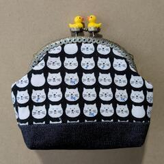 ‪💚【新品】猫ちゃん柄☆大きながま口ポーチ☆アヒル口金