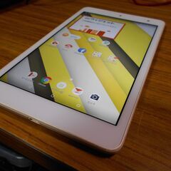 KYT32 Qua tab QZ8 8インチタブレットの画像