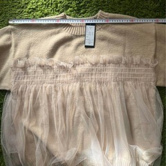 【新品タグ付き】Rumor アルパカタッチチュールドッキングプルオーバーの画像