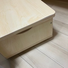 【●4点で6500円でお譲り先決定】【●お取引中】収納付きデスク、長椅子セットの画像