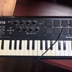 USB MIDIキーボード