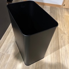 センサー付きダストボックス2個セットの画像