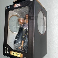 新品‼️未開封‼️シャンクスフィギュア‼️の画像