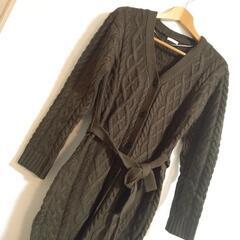 ジーユー　ケーブルニットワンピース　Mサイズ　ブラウンの画像