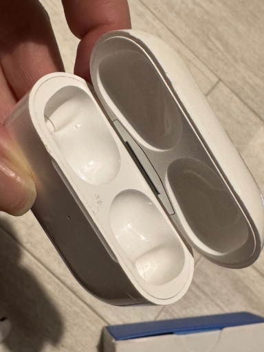 純正品AirPodsPro