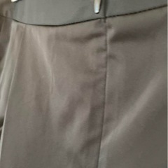 光沢ある高見えスカート】の画像