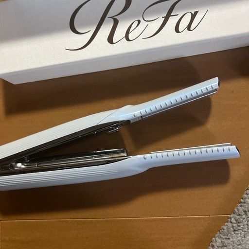 リファのアイロン