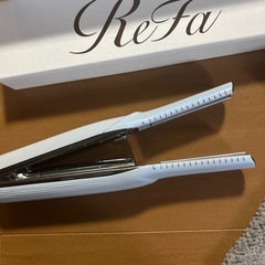 リファのアイロンの画像