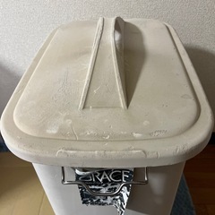 軽量タイプのゴミ箱 、収納ボックスの画像