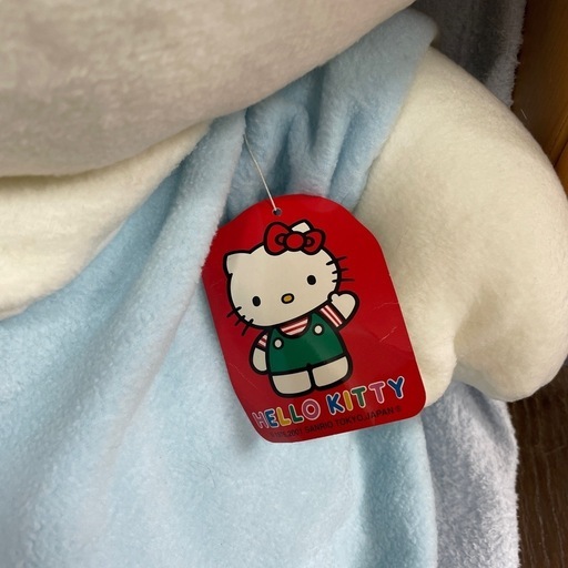 新品Sanrioキティちゃん特大ぬいぐるみ