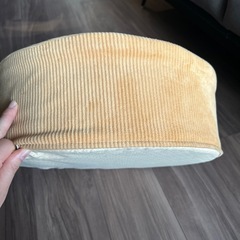 【値下げ】オレンジ　2個セットハードクッション　ニトリの画像