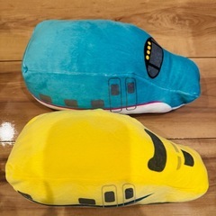 【美品】京都鉄道博物館　ドクターイエロー　はやぶさ　もちもちクッションぬいぐるみ　２点セットの画像